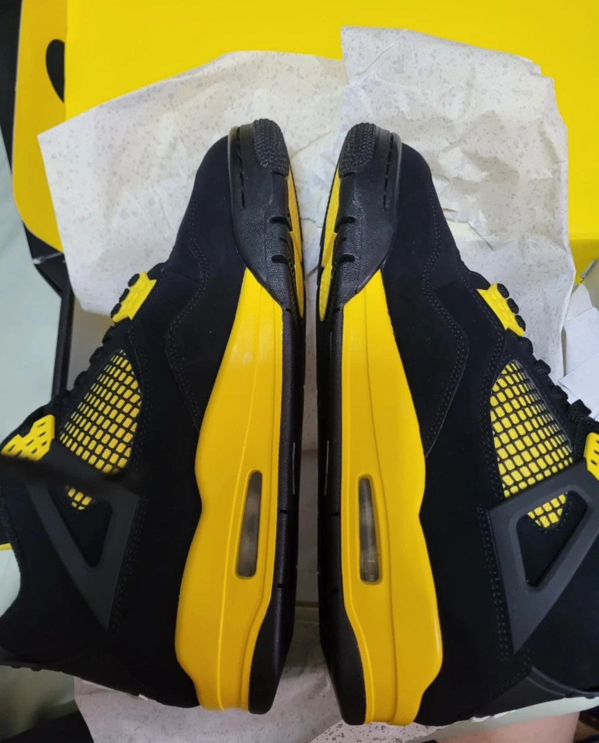 Air Jordan 4 Retro Black Tour Yellow DH6927-017